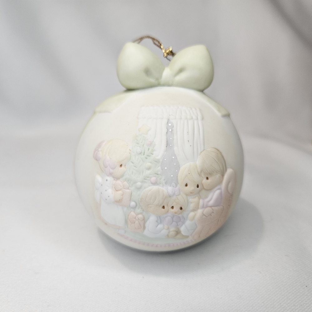 Precious Moments Christmas Ornament with Family Scene